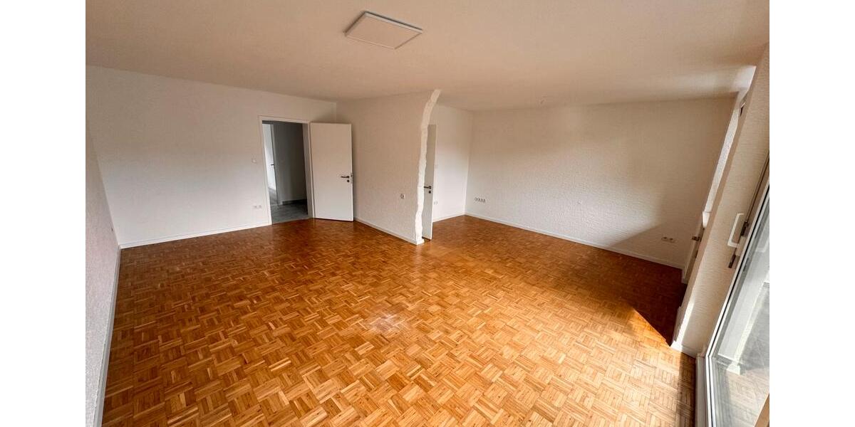 Etagenwohnung Ludwigsburg Hoheneck - 3.5 Zimmer, 84 m&sup2;, 1.590&euro; | Angebot:26393597