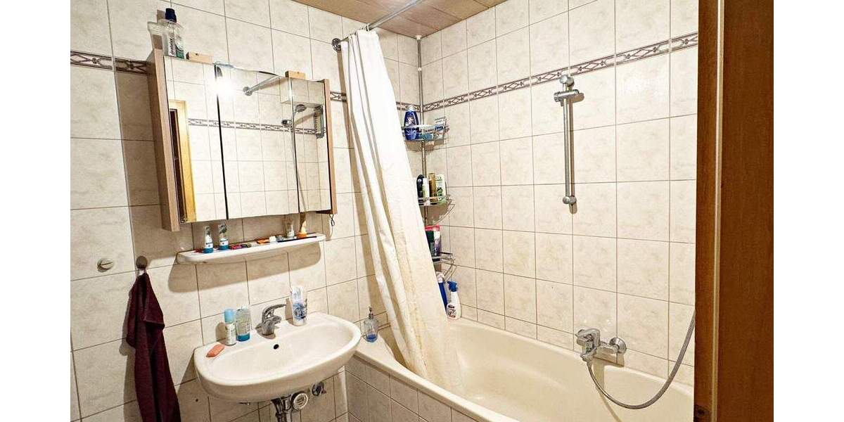 Etagenwohnung Esslingen Wiflingshausen - 3 Zimmer, 90 m&sup2;, 249.000&euro; | Angebot:23972859