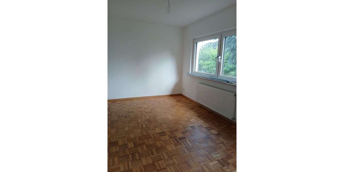 Etagenwohnung Korntal-Münc Münc - 3 Zimmer, 91 m&sup2;, 1.300&euro; | Angebot:27032170
