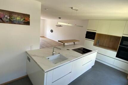 Gehobenes 4-Zi.-Reiheneckhaus mit EBK in Böblingen zur Vermietung 4 zimmer