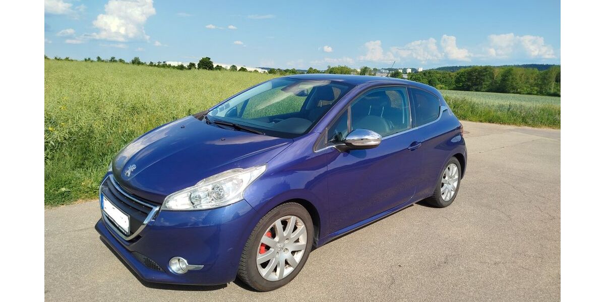 Peugeot 208 180.000 km 3.900 &euro; Böblingen 71034