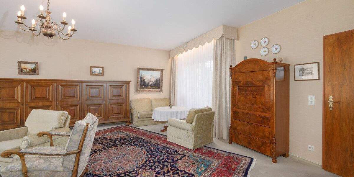 Mehrfamilienhaus, Wohnhaus Pforzheim / Büchenbronn Büchenbronn - 7 Zimmer, 218 m&sup2;, 630.000&euro; | Angebot:24906963