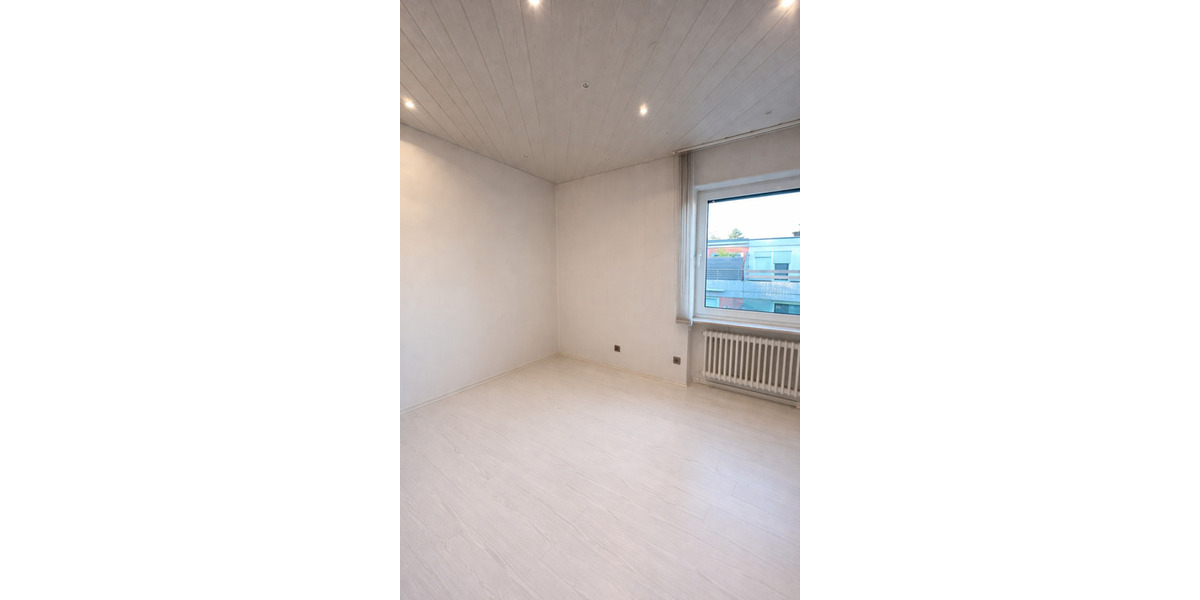 Mehrfamilienhaus, Wohnhaus Filderstadt Bernhausen - 5 Zimmer, 121 m&sup2;, 485.000&euro; | Angebot:25737709