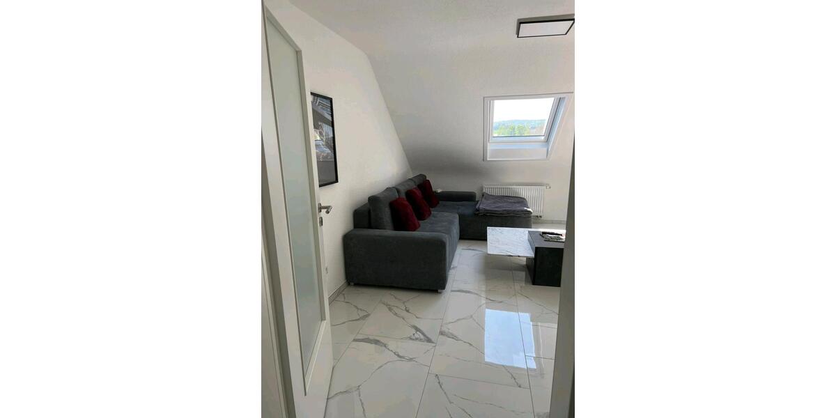 Dachgeschoßwohnung Ditzingen - 2 Zimmer, 42 m&sup2;, 220.000&euro; | Angebot:26408549