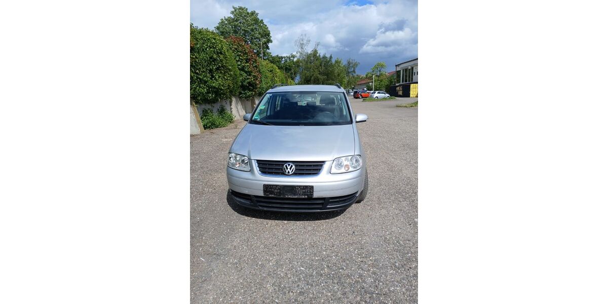 VW Touran 169.900 km 3.700 &euro; Stuttgart 70435