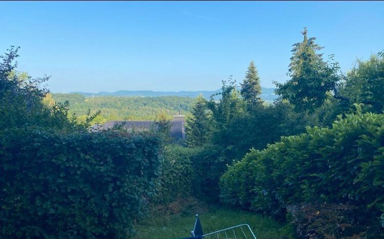 Villa Tübingen Derendingen - 4 Zimmer, 125 m&sup2;, 1.500&euro; | Angebot:25988485