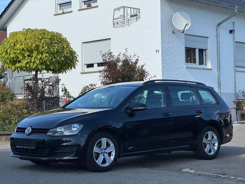 VW Golf 111.821 km 11.490 € Walddorfhäslach 72141
