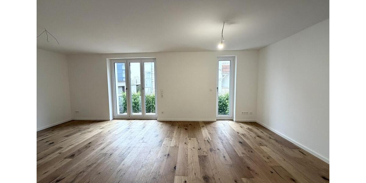 Erdgeschoßwohnung Sindelfingen - 2 Zimmer, 73 m&sup2;, 1.080&euro; | Angebot:26532468