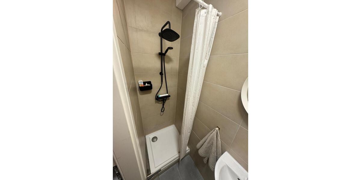 Etagenwohnung Reutlingen - 1 Zimmer, 1 m&sup2;, 550&euro; | Angebot:25657975