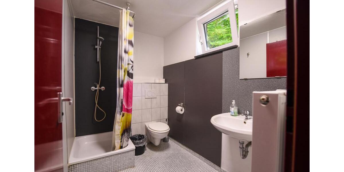 Mehrfamilienhaus, Wohnhaus Reutlingen Reutlingen-Betzingen - 18 Zimmer, 460 m&sup2;, 6.000&euro; | Angebot:24245162