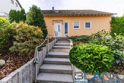 Haus zum Kaufen in Pforzheim Mäurach 729.000 € 170 m² 5 zimmer