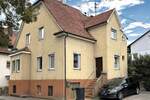 Sanierungsbedürftiges Einfamilienhaus in Neckarweihingen 6 zimmer