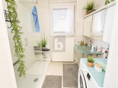 FAMILIENPARADIES MIT GARTEN UND SAUNA - Doppelhaushälfte Stuttgart Stammheim Stammheim | Angebot:27056878