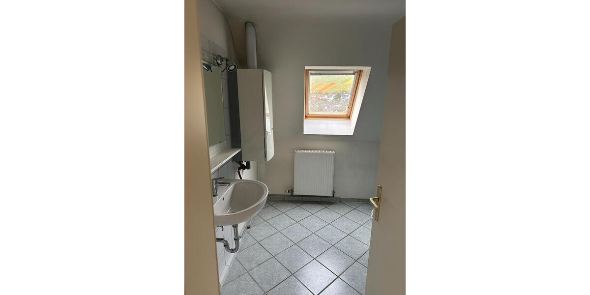 Dachgeschoßwohnung Stuttgart Hedelfingen - 2 Zimmer, 54 m&sup2;, 219.000&euro; | Angebot:23928181