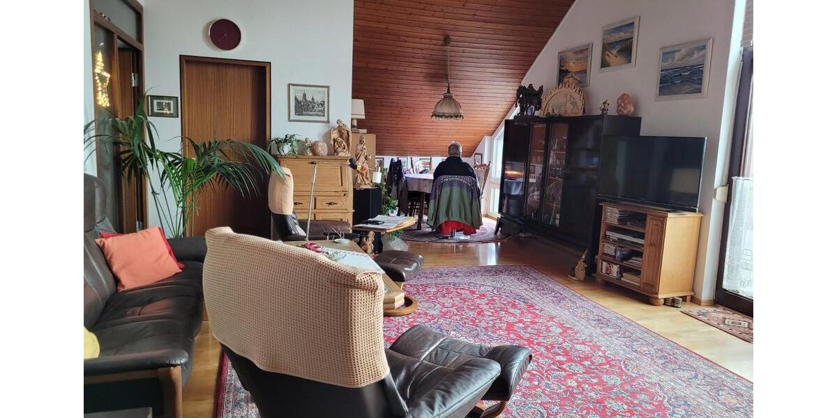 Dachgeschoßwohnung Stuttgart Sillenbuch - 3 Zimmer, 86 m&sup2;, 370.000&euro; | Angebot:24278521