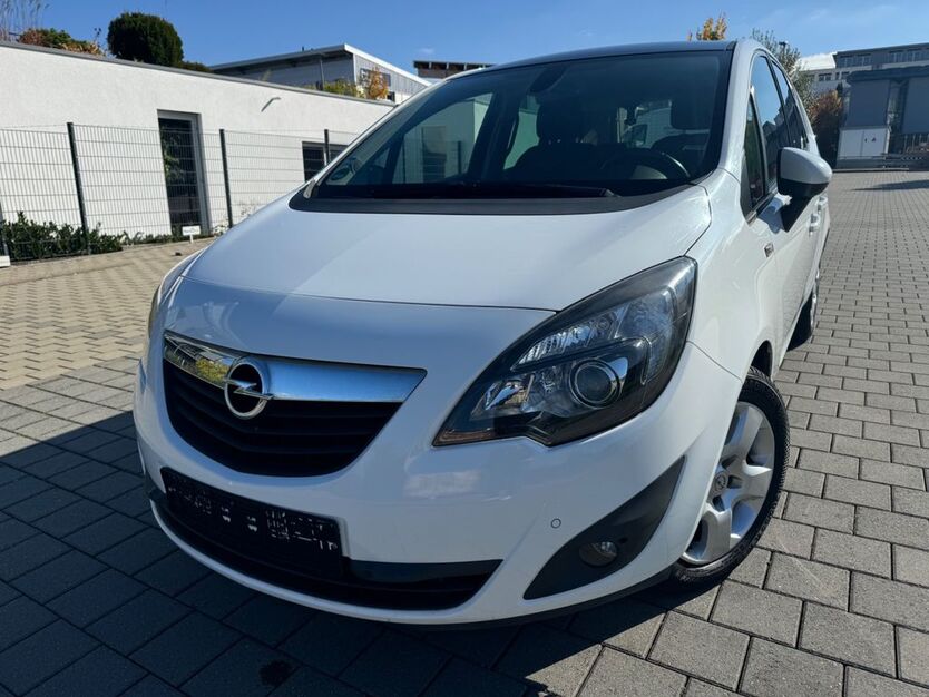 Opel Meriva 150.000 km 3.480 € Holzgerlingen 71088