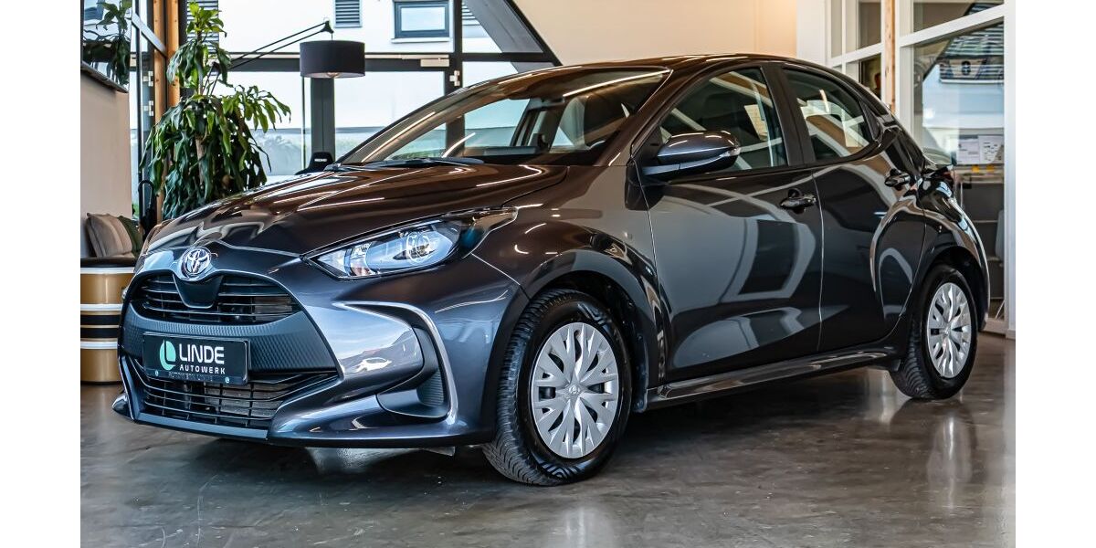 Toyota Yaris 9.300 km 17.900 &euro; Kusterdingen 72127