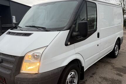 Ford Transit 136.000 km 6.990 &euro; Asperg 71679