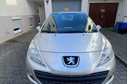 Peugeot 207 53.000 km 6.000 &euro; Leinfelden-Echterdingen 70771