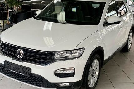 VW T-Roc 31.200 km 22.480 € Stuttgart 70439
