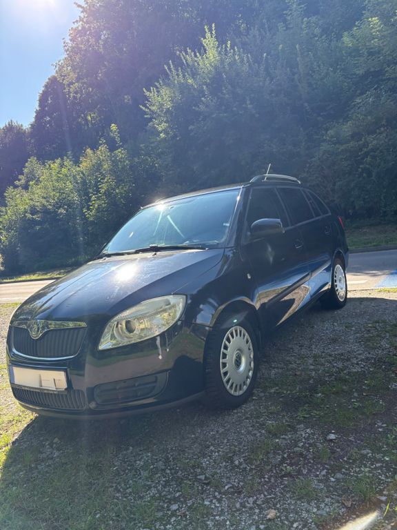 Skoda Fabia 156.000 km 2.700 € Neustetten 72149