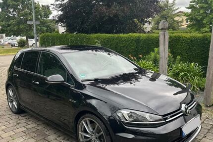 VW Golf 142.859 km 20.400 &euro; Stuttgart 70174