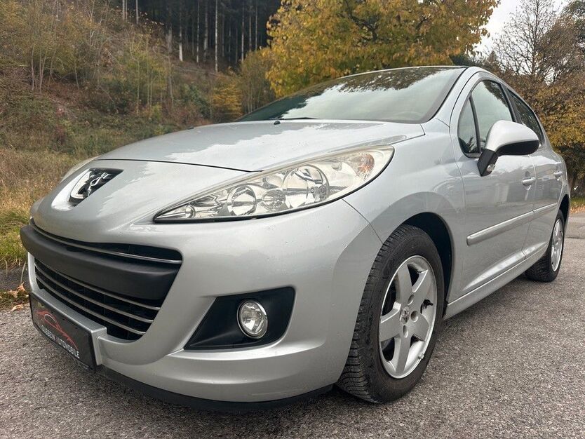 Peugeot 207 164.000 km 2.799 € Altensteig 72213
