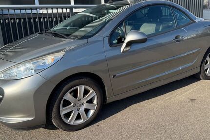 Peugeot 207 106.000 km 3.990 &euro; Asperg / Stuttgart 71679