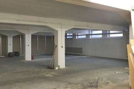 Halle in Fellbach 520 € 216 m²
