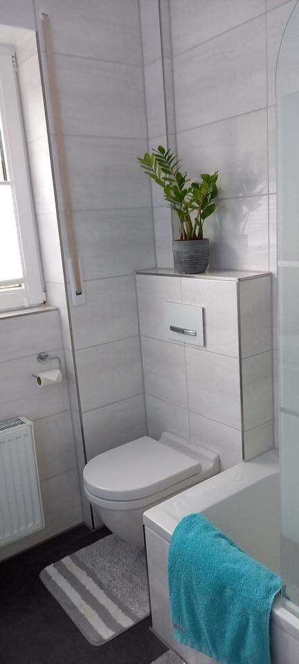 Naturnahes Wohnerlebnis: Moderne Eleganz in idyllischer Umgebung!