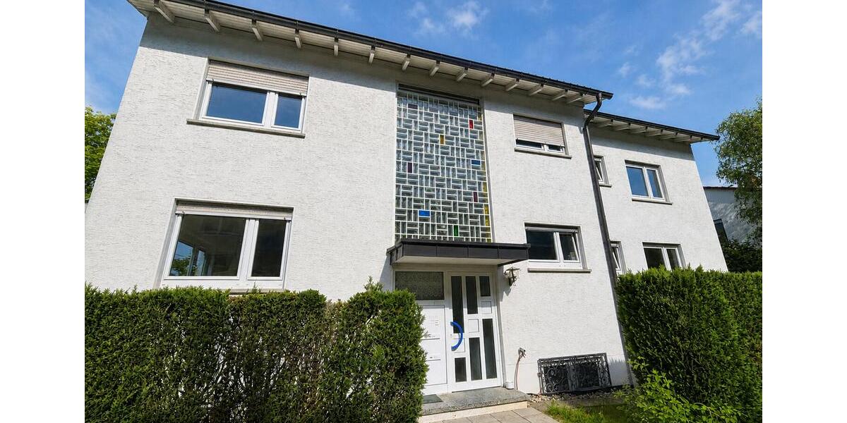 Etagenwohnung Ludwigsburg Hoheneck - 5.5 Zimmer, 135 m&sup2;, 1.650&euro; | Angebot:26477081