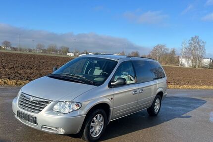 Chrysler Voyager 104.000 km 8.999 &euro; Korntal-Münchingen 70825