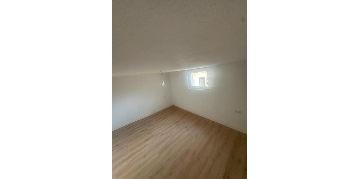 Erdgeschoßwohnung Ludwigsburg Eglosheim - 2 Zimmer, 35 m&sup2;, 600&euro; | Angebot:24735011