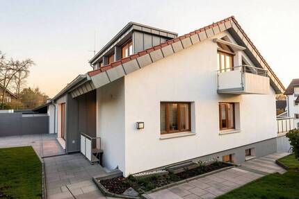 Haus Sindelfingen Ost - 8 Zimmer, 200 m&sup2;, 1.095.000&euro; | Angebot:25957438