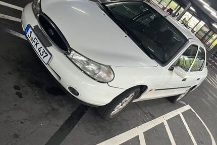 Ford Mondeo 155.227 km 2.200 &euro; Stuttgart 70437