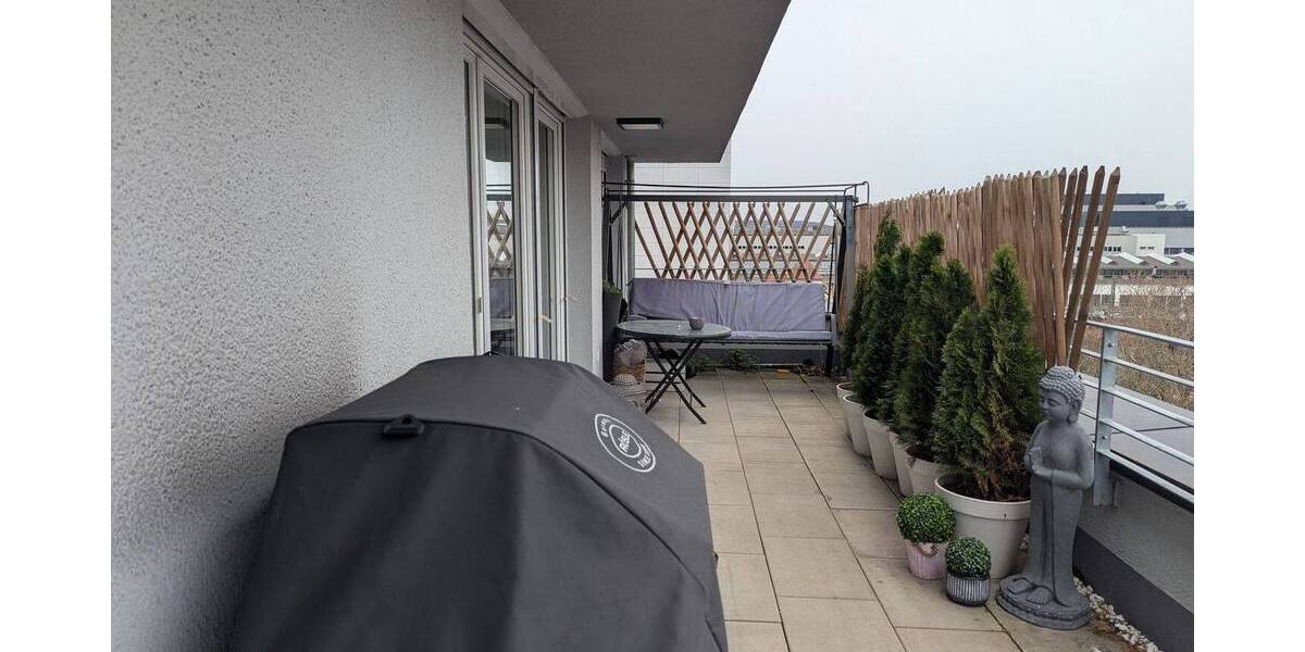 Terrassenwohnung Sindelfingen Mitte - 3 Zimmer, 108 m&sup2;, 1.650&euro; | Angebot:26471229