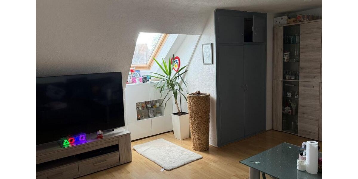 Dachgeschoßwohnung Nürtingen - 3 Zimmer, 68 m&sup2;, 850&euro; | Angebot:26342830