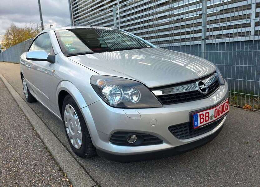 Opel Astra 136.000 km 2.660 € Holzgerlingen 71088