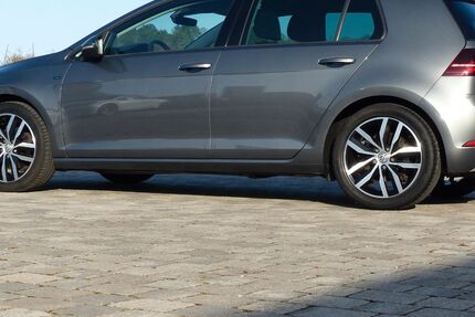 VW Golf 34.300 km 16.490 &euro; Wurmberg 75449