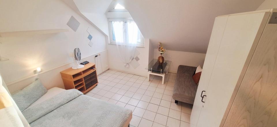 Etagenwohnung Esslingen am Neckar Oberesslingen - 1 Zimmer, 29 m&sup2;, 710&euro; | Angebot:27554303