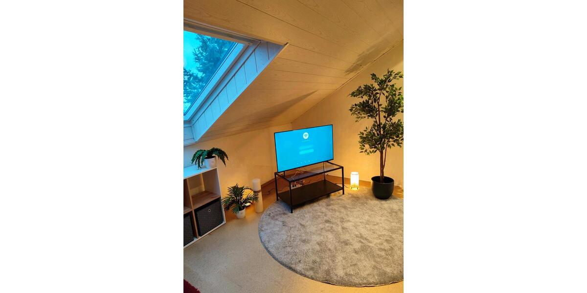 Dachgeschoßwohnung Schwieberdingen - 2.5 Zimmer, 55 m&sup2;, 1.150&euro; | Angebot:25660054