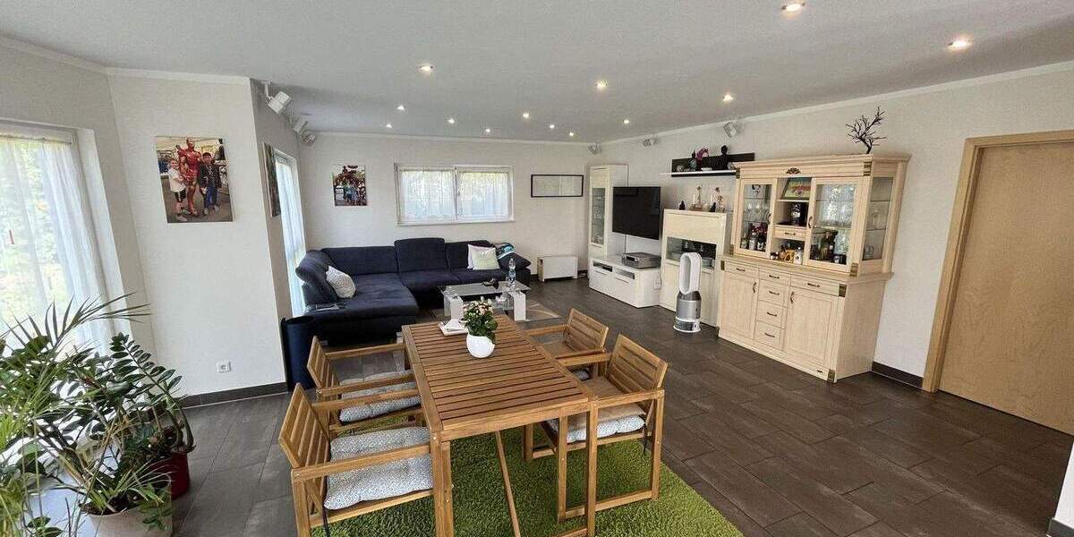 Einfamilienhaus Kornwestheim - 7 Zimmer, 334 m&sup2;, 1.773.000&euro; | Angebot:24662146