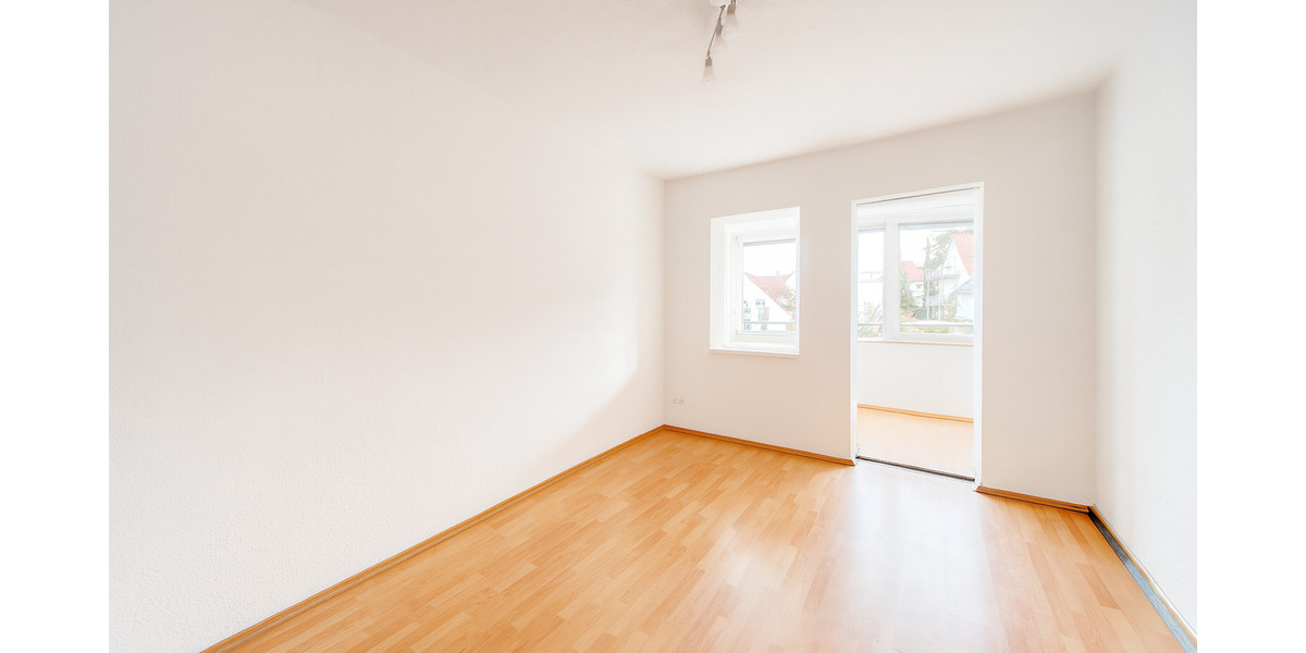 Etagenwohnung Stuttgart Degerloch - 3 Zimmer, 65 m&sup2;, 290.000&euro; | Angebot:24836256