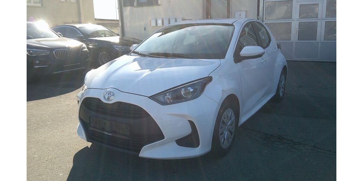 Toyota Yaris 94.000 km 11.840 &euro; Sindelfingen 71065