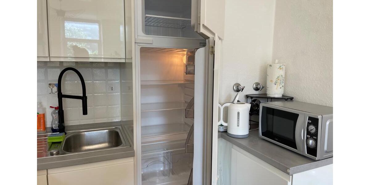 Zentral wohnen in der Hasenbergstr mit EBKStellplatz (3 Zimmer) 3 zimmer