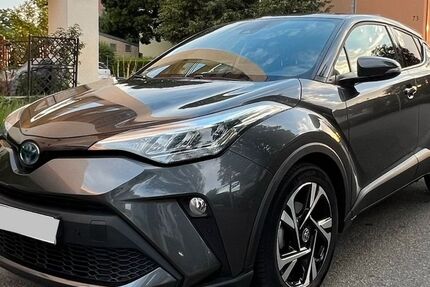 Toyota C-HR 37.200 km 23.900 &euro; Stuttgart 70599