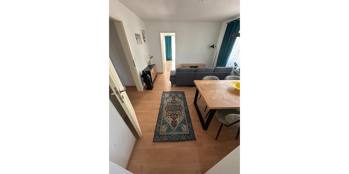 Teilmöblierte zwei Zimmer Wohnung 2 zimmer