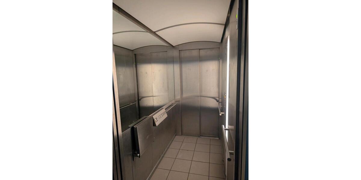 Dachgeschoßwohnung Nürtingen - 4 Zimmer, 107 m&sup2;, 495.000&euro; | Angebot:26794944