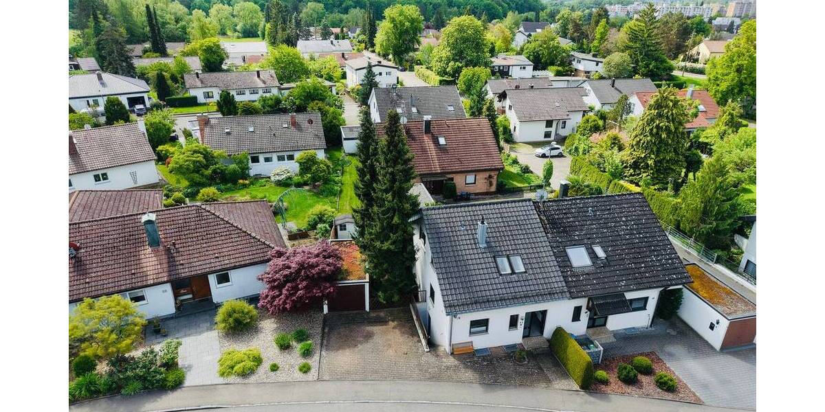 Doppelhaushälfte Sindelfingen Maichingen - 5 Zimmer, 140 m&sup2;, 695.000&euro; | Angebot:26787383