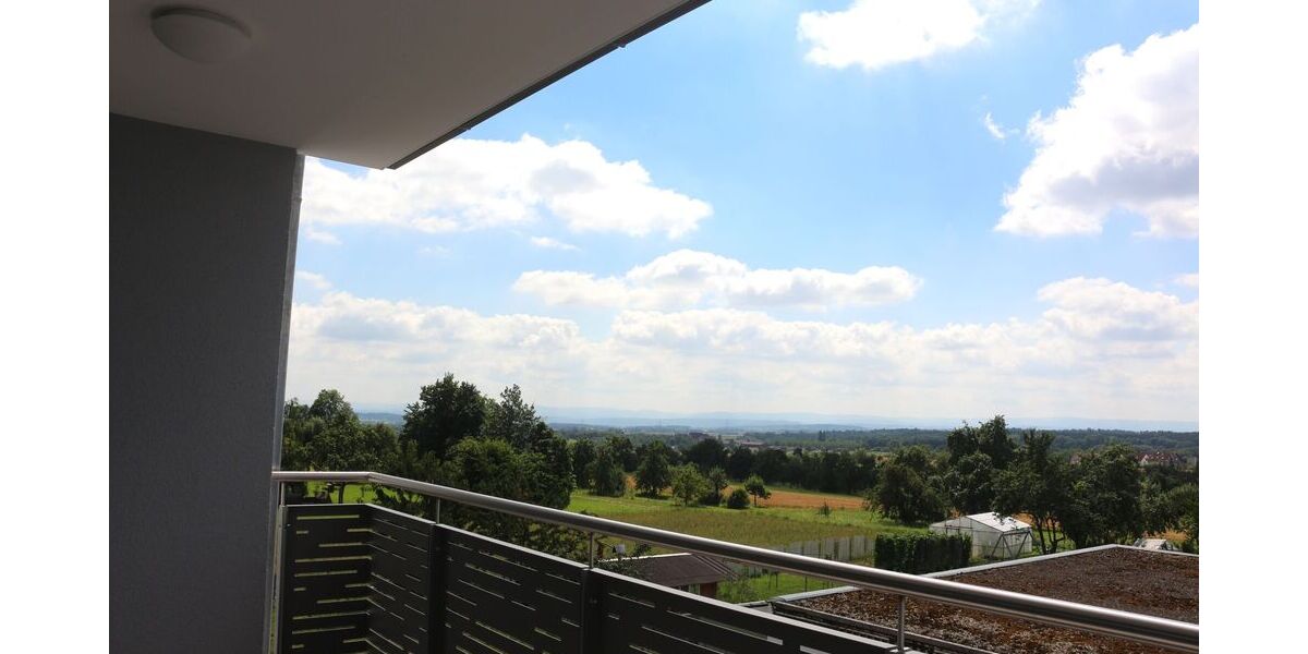 Hochwertige und barrierefreie 4-Zimmerwohnung mit Balkon und EBK - Appartement Mötzingen | Angebot:26633938